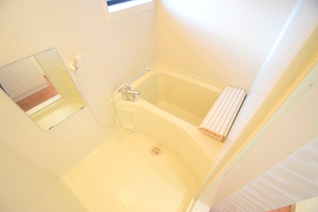 バス・シャワールーム　お風呂で日々の疲れを落としましょう