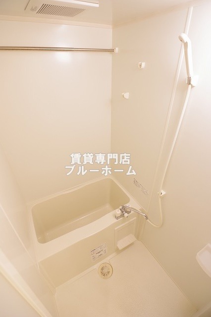 バス・シャワールーム　物干し付きのお風呂！