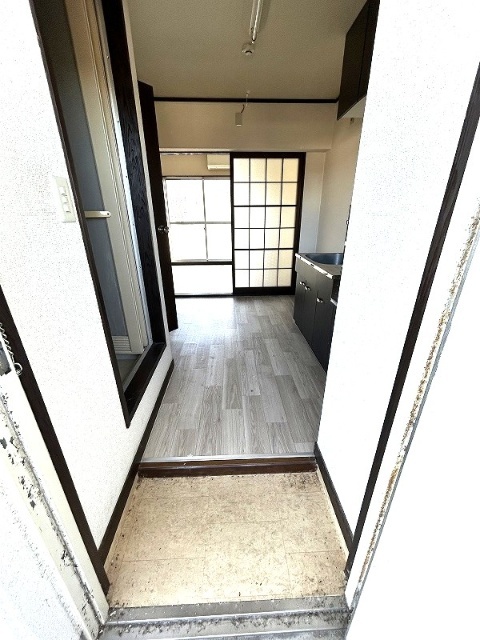 玄関　※現況を優先します。