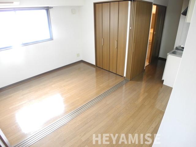 居室・リビング　※同間取りの別の階のお部屋の画像です※現況を優先します