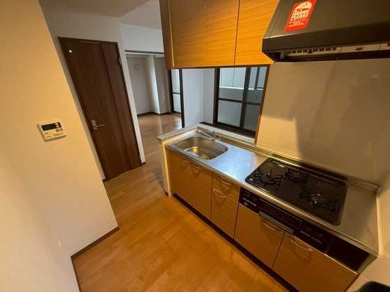 キッチン　※別部屋の写真です