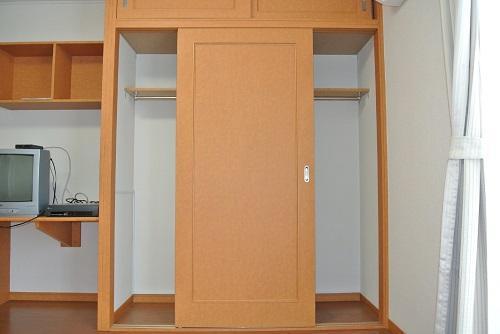 収納　クローゼット