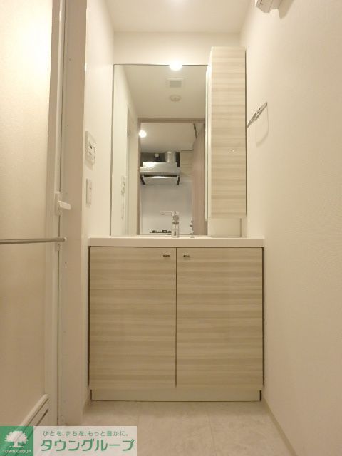 洗面設備　ハンドシャワー付き独立洗面台☆