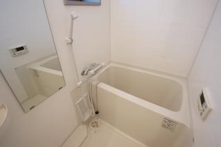 バス・シャワールーム　お風呂で日々の疲れを落としましょう