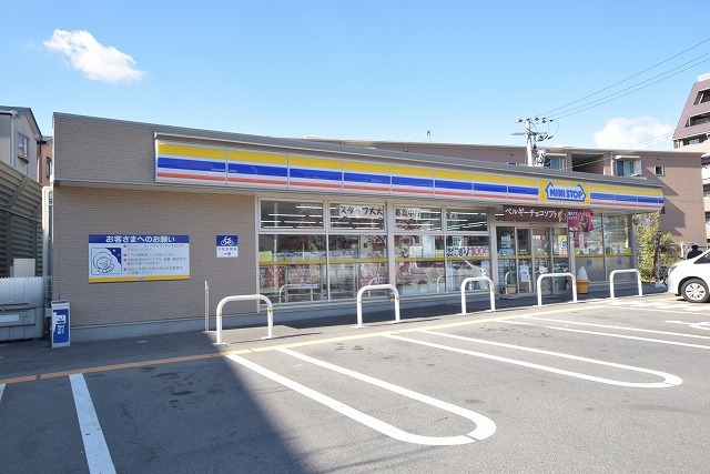 コンビニ　ミニストップ　大阪浜2丁目（コンビニ）まで1075m