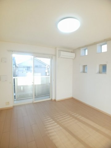 居室・リビング　スタンダードな洋室です