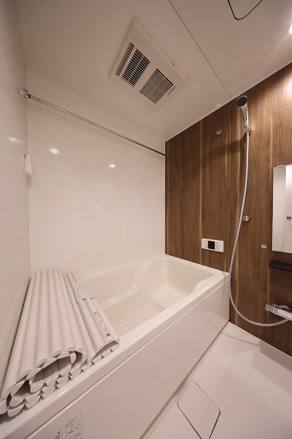 バス・シャワールーム　バス※別部屋参考写真