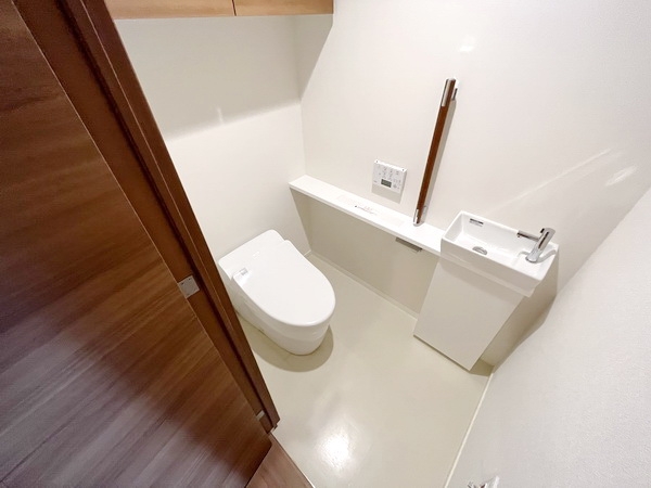 トイレ　※別部屋の参考写真です。