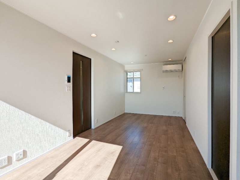 居室・リビング　図面と現状に相違がある場合には現状を優先