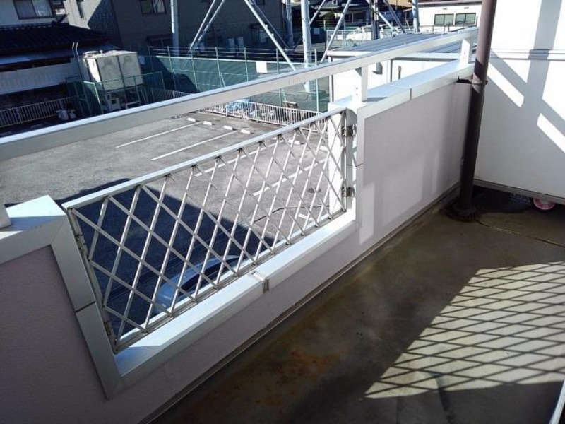 バルコニー　図面と現状に相違がある場合には現状を優先