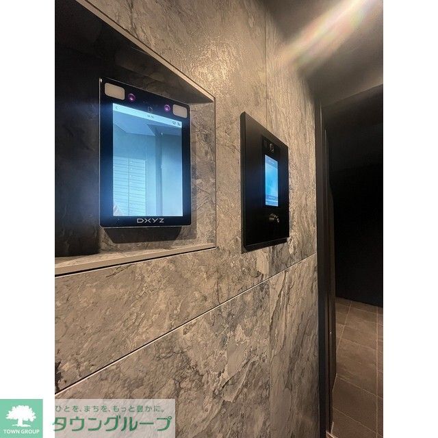 ロビー　オートロック
