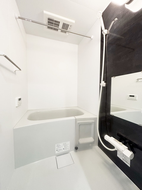 バス・シャワールーム　～同施工会社同シリーズ参考写真～