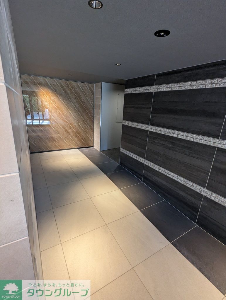 エントランス　エントランス