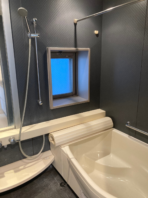 バス・シャワールーム　豪華なバスルーム