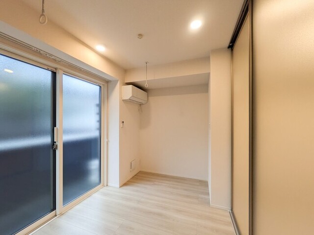 居室・リビング　洋室(1)