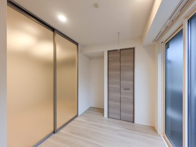 居室・リビング　洋室(4)