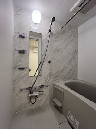 バス・シャワールーム　バス