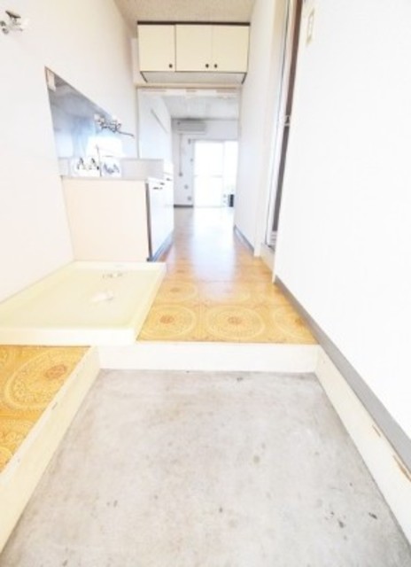 玄関　他部屋参考。