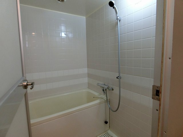 バス・シャワールーム　別号室　参考写真