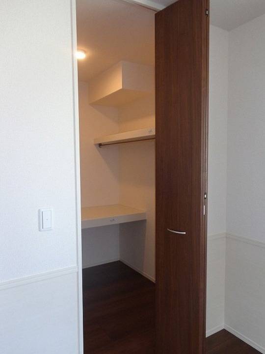 収納　ウォークインクローゼット