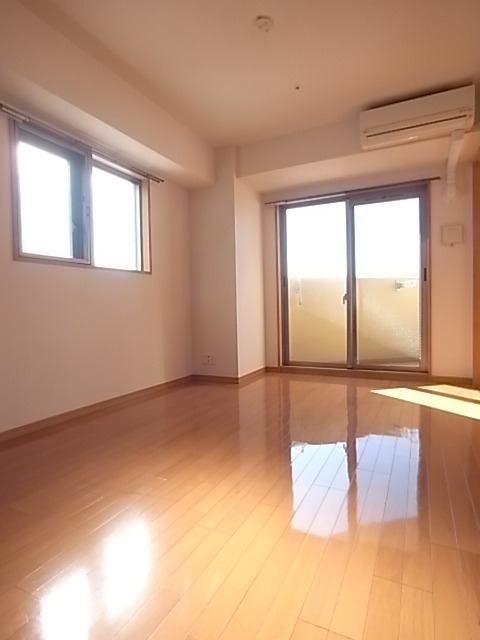 その他部屋・スペース　明るい居室スペース