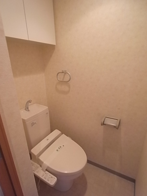 トイレ　ウォシュレットタイプ