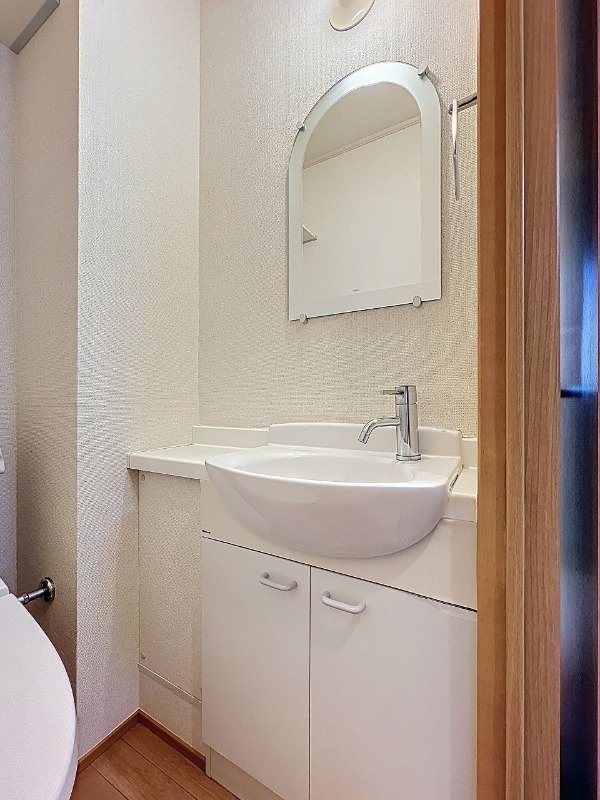 洗面設備　身支度に欠かせない独立洗面台♪