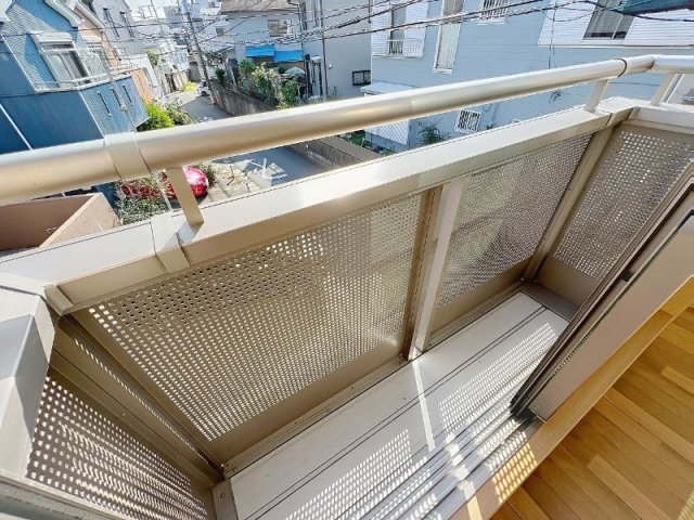 バルコニー　便利で嬉しいバルコニー付きです♪