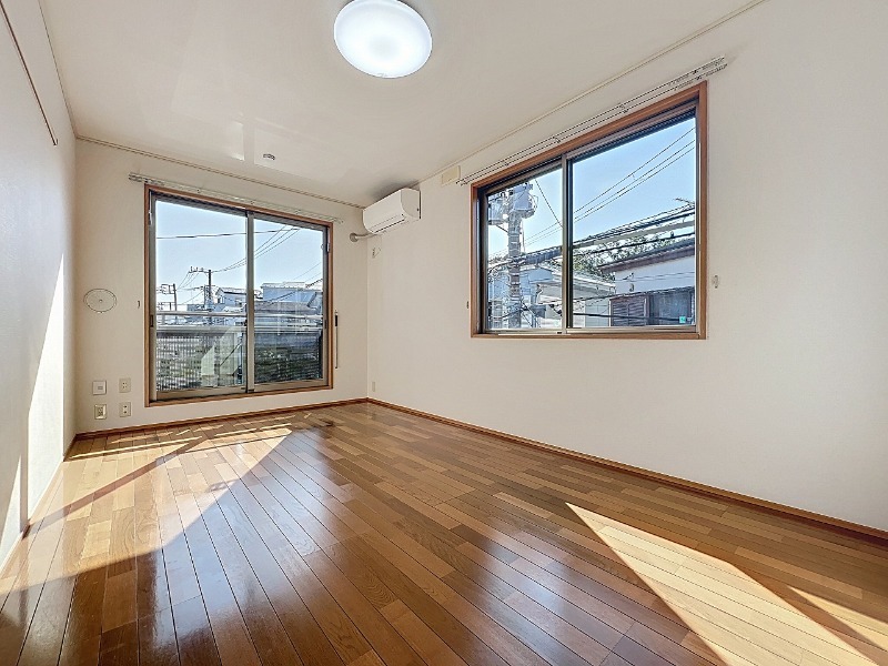 居室・リビング　使いやすい形の為、レイアウトを楽しめます♪