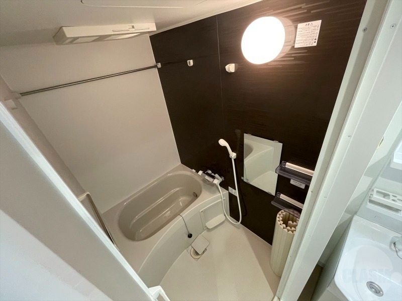 バス・シャワールーム　浴室乾燥機能付き