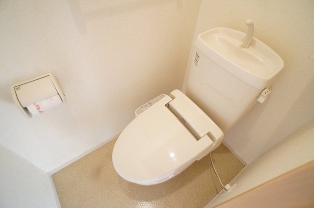 トイレ　シンプルで使いやすいトイレです