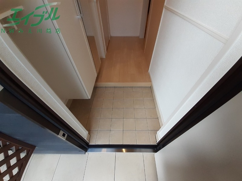 玄関　反転タイプ参考写真