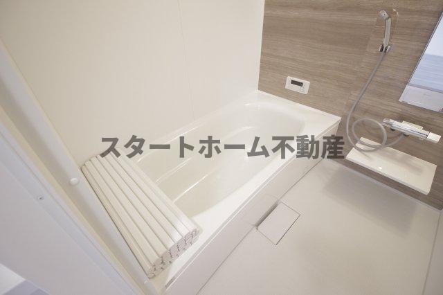 バス・シャワールーム　お風呂で日々の疲れを落としましょう