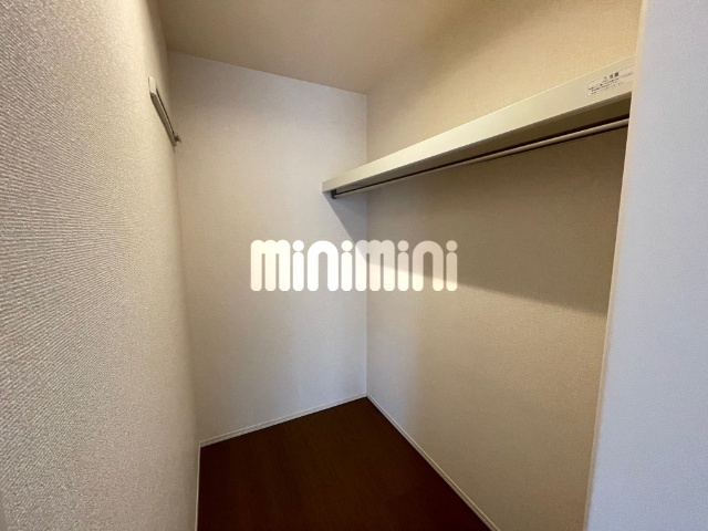 収納　お洒落さん必見の容量豊富なＷＣＬを完備しております