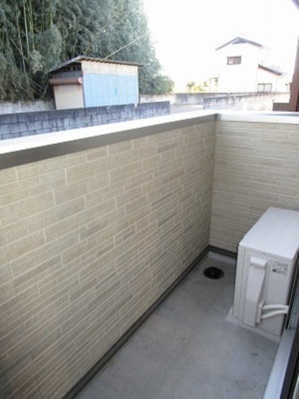 バルコニー　図面と現状に相違がある場合には現状を優先