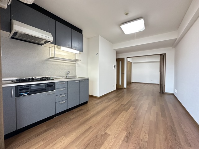 居室・リビング　別部屋参考写真です