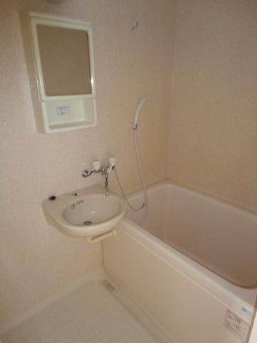 バス・シャワールーム　バス