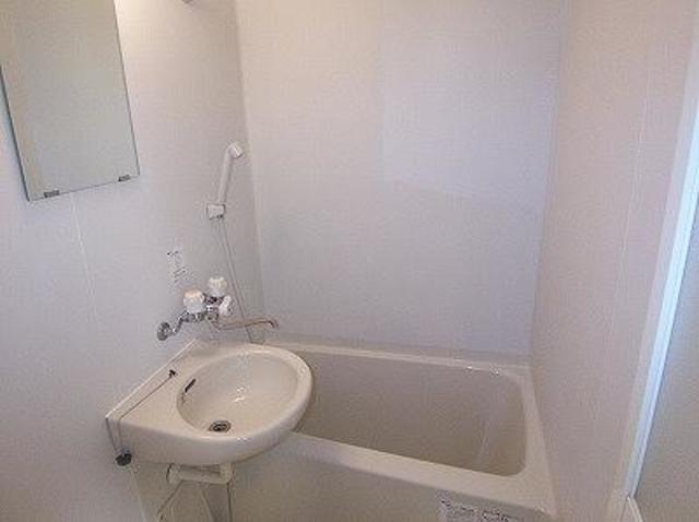 バス・シャワールーム　バスルーム