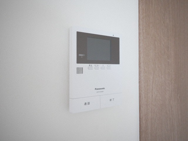 セキュリティ　防犯面に配慮したＴＶモニターホン付きです！