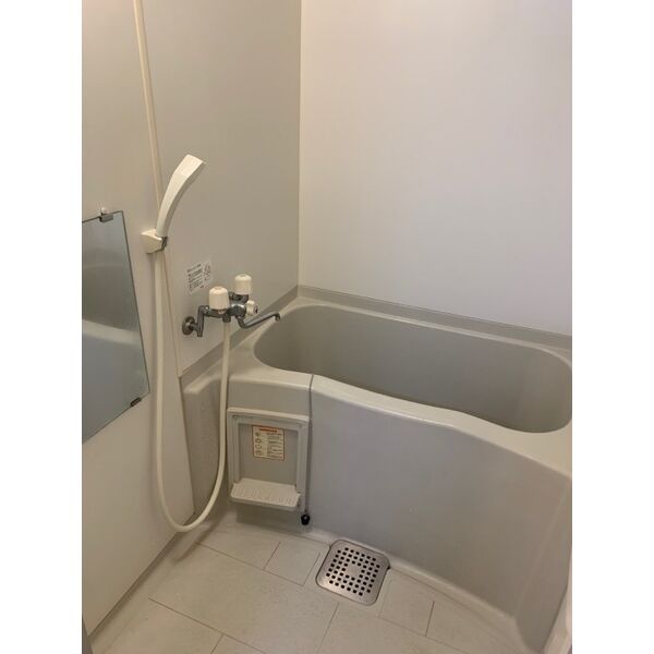 バス・シャワールーム　きれいなお風呂です