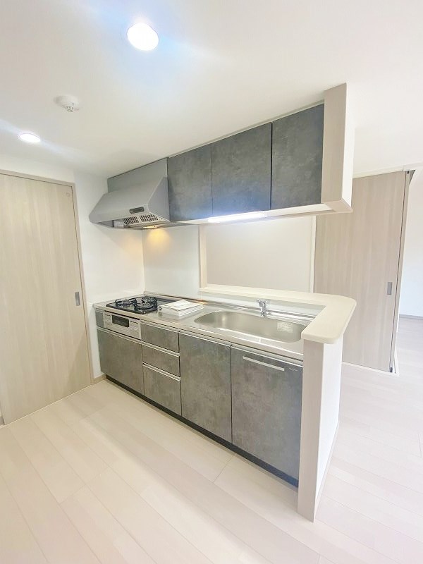 キッチン　★システムキッチングリル付き/3口コンロ★