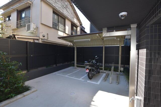 その他共有部分　駐輪場にはバイク置き場もあります