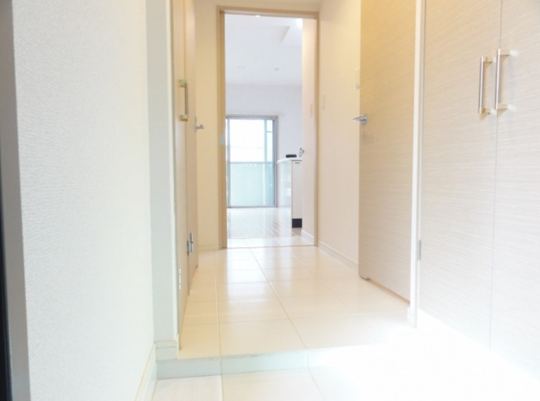 玄関　デザイナーズ