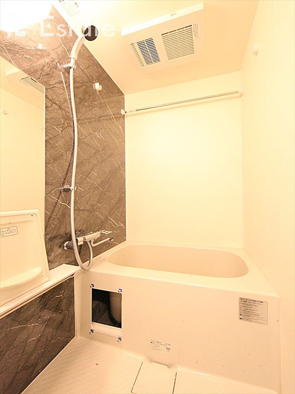 バス・シャワールーム　バスルーム