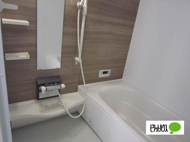 バス・シャワールーム　別室写真です