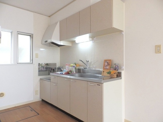 キッチン　※別部屋の写真です。
