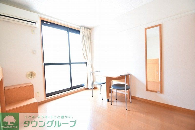 居室・リビング　同タイプの間取り撮影につき実際の物件とは異なる場合があります