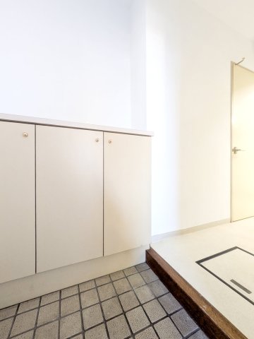 玄関　他のお部屋の写真です。