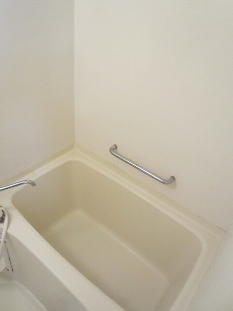 バス・シャワールーム　２０６　バスルーム