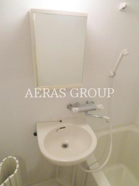 洗面設備　同仕様参考写真